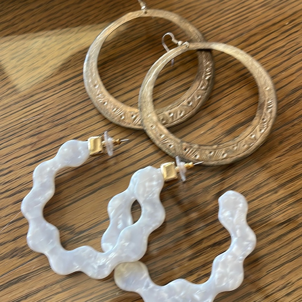 Set of 2 BIG Hoop Earrings, Mexican silver and white acrylic with gold metal EUC